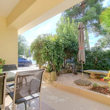 Fiore Three Apartment Novigrad (Istria)