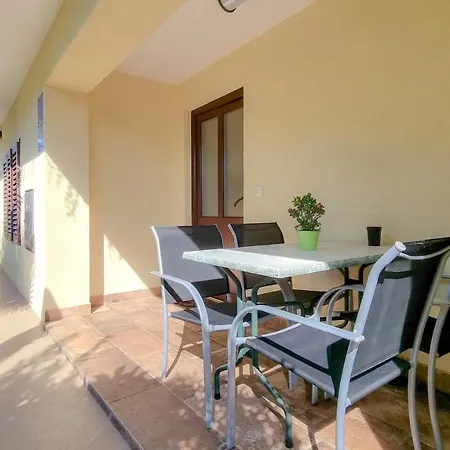 Fiore Three Apartment
